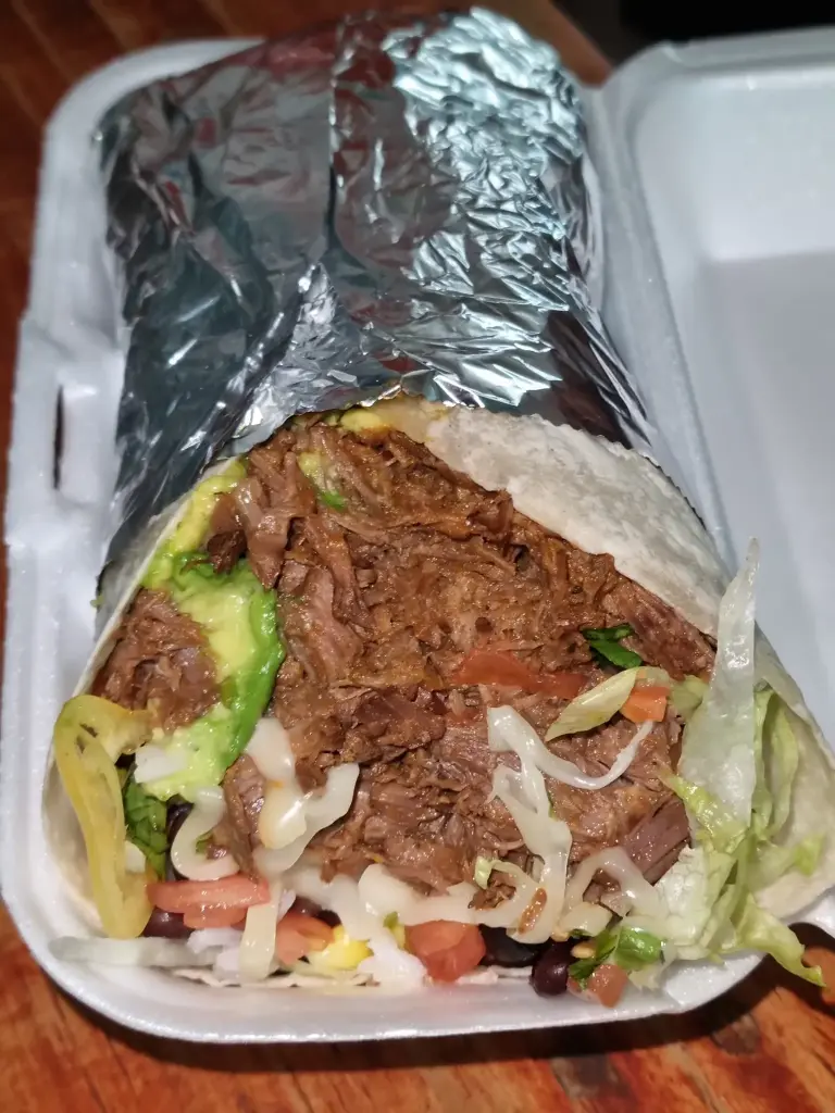 Fajita de carne mechada + bebida 