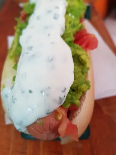 2 completos + bebida