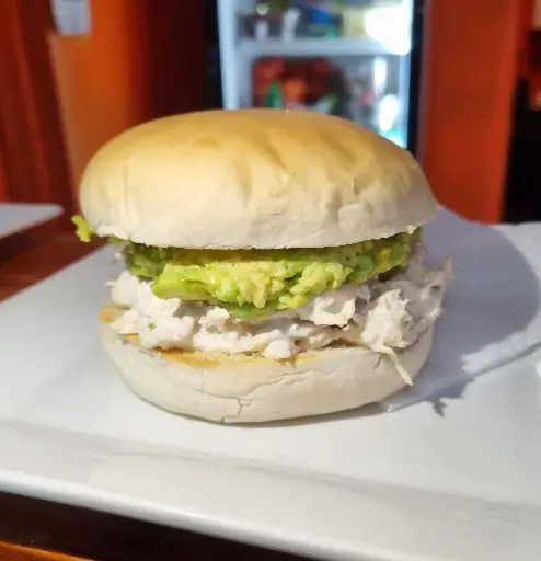 ave mayo palta